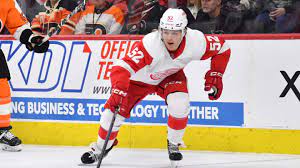 Detroit Red Wings Call Up Jonatan Berggren Amidst Forward Shortage